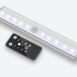 ไฟ LED เซ็นเซอร์ตรวจจับความเคลื่อนไหว ไฟกลางคืน ใช้แบตเตอรี่ สำหรับห้องครัว ห้องนอน บันได ทางเดิน ตู้เสื้อผ้า ตู้เก็บของ ไฟกลางคืน - Product Image 1