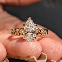 Bague de fiançailles solitaire en moissanite taille poire en argent sterling 925 avec une alliance à maillons cubains – Vente en gros