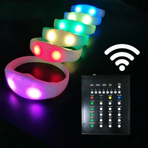 Biểu Tượng Tùy Chỉnh LED Vòng Đeo Tay Điều Khiển Từ Xa <span class=keywords><strong>DMX</strong></span> Âm Thanh Âm Nhạc Dây Đeo Cổ Tay Bangle Cho Tổ Chức Sự Kiện Buổi Hòa Nhạc Khuyến Mại Nguồn Cung Cấp Bên - Product Image 2