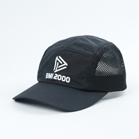 100% Nylon Mesh Respirant Impression Logo Séchage Rapide Unisexe Running Caps Personnalisation Bord Incurvé Extérieur 5 Panneau Camp Cap