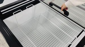 Congélateur coffre commercial 100-500 litres à 2 portes, refroidissement par air, pour supermarché, crème glacée, avec étagères réglables - Product Image 4