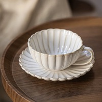 Service de vaisselle en céramique durable à volants avec bordure argentée pour cafés, bistrots et entreprises de restauration – Achat en gros