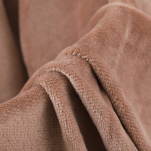 Tessuto in Velluto 100% Poliestere, Traspirante, Leggero e Super Morbido per Biancheria da Letto, Tessili per la Casa, Abbigliamento e Arredamento - Product Image 4