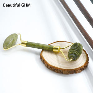 Ensemble de pierres de massage certifiées de marque Xiuyan Green, mini rouleau de <span class=keywords><strong>jade</strong></span> Gua Sha pour le visage, avec logo, vente en gros - Product Image 4