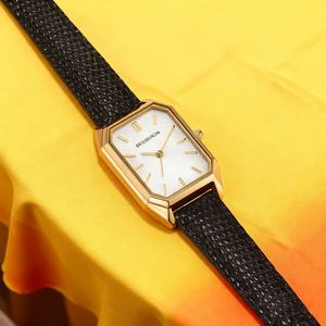 Montre à quartz pour femmes en acier inoxydable carré de luxe, bracelet en cuir véritable, résistante à l'eau 3BAR, services OEM/ODM personnalisés, tendance - Product Image 1