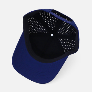 Cappello Strutturato Premium a 6 Pannelli, Berretto da Baseball Personalizzato <span class=keywords><strong>con</strong></span> <span class=keywords><strong>Catena</strong></span>, Logo Ricamato 3D, in Poliestere Perforato al Laser - Product Image 3