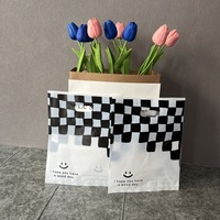Sac à poignée en plastique découpé à l'emporte-pièce blanc de marque imprimée sur mesure, Sac de transport pliable HDPE pour vêtements Grands sacs à provisions en plastique