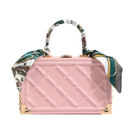 Sac Tendance 2024 vente en gros nouveau fil de père noël mignon une épaule diagonale sac croisé noël sac tissé à la main