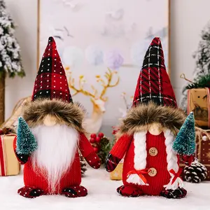 红色针织无脸娃娃情侣侏儒手持圣诞树圣诞派对装饰品水牛格子尖帽毛绒矮人