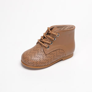 2025 nouveau Design en cuir véritable enfant en bas âge chaussons d'hiver à lacets bébé bottes supérieur Laser trous plat cheville hauteur pour garçons filles - Product Image 6