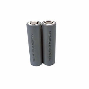 Batterie rechargeable au lithium-ion 5000 mAh 10C 12C 50A 60A INR21700 BAK 21700 3.6V 5000 mAh BAK 50D2 50D 21700 - Product Image 4