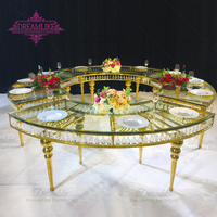 Table de salle à manger demi-lune en forme de S moderne pour hôtel VIP, mariage, en verre trempé transparent avec structure en acier inoxydable pour l'extérieur