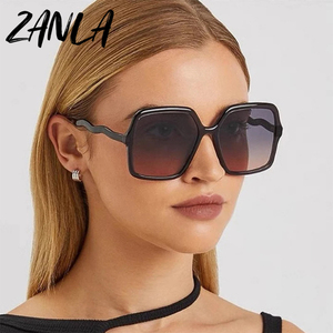 ¡Novedad <span class=keywords><strong>de</strong></span> 2024! Gafas <span class=keywords><strong>de</strong></span> <span class=keywords><strong>sol</strong></span> cuadradas <span class=keywords><strong>de</strong></span> gran tamaño Y2K <span class=keywords><strong>de</strong></span> <span class=keywords><strong>marca</strong></span> <span class=keywords><strong>de</strong></span> lujo <span class=keywords><strong>Vogue</strong></span> para mujer, diseño único <span class=keywords><strong>de</strong></span> brazo ondulado, champán blanco, Vintage Punk Sun - Product Image 1