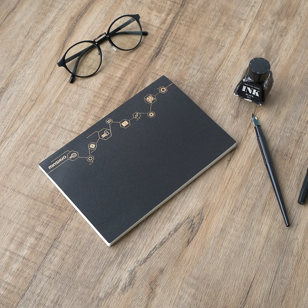 Grosir kustom A5 Softcover Leatherette jurnal harian buku catatan klasik dicetak Logo buku catatan