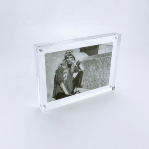 4X6 Heldere Dubbelzijdige Acryl Foto Blok <span class=keywords><strong>Frame</strong></span> Met Magnetische Acryl Fotolijst Voor Tafelblad Display - Product Image 6