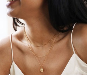 Gioielli Inspire, Ciondolo SUDARSHAN CHAKRA in Acciaio Inossidabile per Donne e Ragazze, Regalo per Lei, Personalizzabile con Qualsiasi Design o Nome - Product Image 6