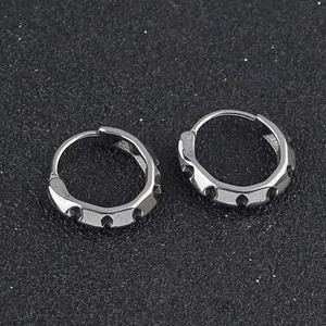 Boucles d'oreilles manchette tendance pour femmes et hommes, en acier inoxydable chirurgical 316L, prix de gros, bijoux personnalisés - Product Image 2