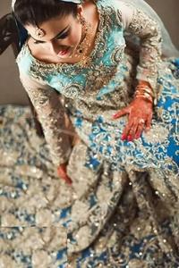 Impresionante hermoso Color indio/pakistaní largo Kurta Lehenga pesado Zardozi bordado acetato Material para boda ATIYA LIBAS - Product Image 2