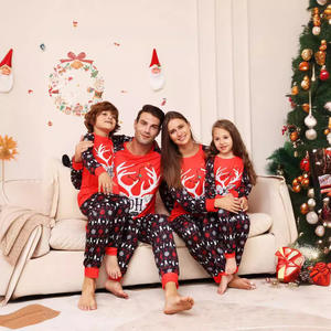 2024 parejas mamá papá hijo trajes a juego mameluco estampado de ciervo aspecto Navidad familia conjuntos de pijama personalizados para mujeres bebé niña - Product Image 2