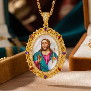Colgante de Icono de San Cristóbal, Rey de Todos los Santos Ortodoxos, con Lapislázuli, Gema Religiosa, Bizantinismo, Pintado a Mano - Product Image 1