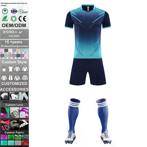 Uniforme de Fútbol Personalizado Sublimado OEM Super Feel 100% Poliéster, Manga Corta Azul/Blanco, Pantalones Cortos de Entrenamiento de Secado Rápido para Verano - Product Image 1