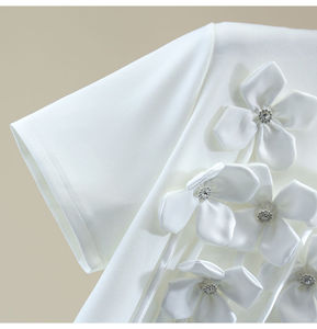 Camiseta de manga corta con borlas y flores para mujer, top elástico de cuello redondo, holgado y de ocio, a la moda. - Product Image 4