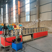 Machine de formage de rouleaux de clôture Palisade, ligne de production automatique à grande vitesse avec contrôleur PLC pour tôles métalliques ondulées