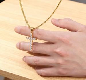 Pendentif hip-hop pour <span class=keywords><strong>homme</strong></span> en acier inoxydable avec croix, accessoire polyvalent en zircon sur une <span class=keywords><strong>chaîne</strong></span> à maillons - Product Image 4