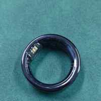 Bague Intelligente Légère en Céramique BT5.2 avec Enregistrement Vocal, Fréquence Cardiaque, SpO2, HRV, Température Corporelle, Boîtier de Charge 18mAh, Bague Connectée