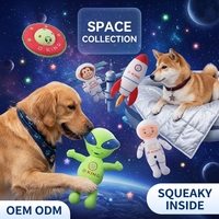 Jouets en peluche pour chiens sur le thème de l'espace, jouets à mâcher pour chiots, jouets pour animaux de compagnie en peluche durables et interactifs, avec sons (astronaute, alien, fusée, OVNI)