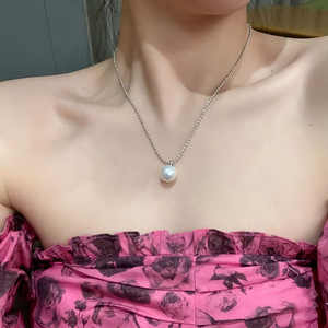 Colgante de Perla de Agua Dulce Natural de Zhuji, 11-12 mm, Forma Casi Perfecta, Brillante, con Cadena de Plata Pura, Colección de Agua Dulce - Product Image 1