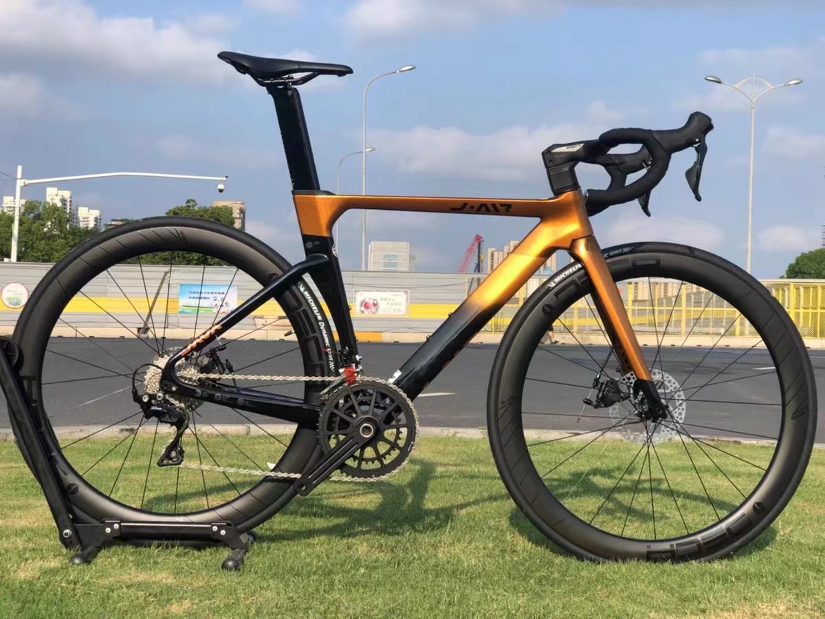 JAVA FUOCO フルカーボンロードバイク Fuoco Top 2025 Full Carbon Road Bike Complete 105 R7120