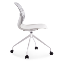 Chaise de bureau moderne en plastique perforé avec roulettes, cadre blanc, respirante, pour salle de formation et salle d'étude scolaire