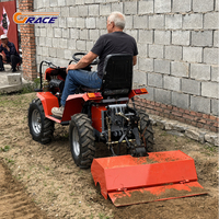 Livraison Gratuite Mini Tracteur 18 CV Certifié CE 4x4 Autoporté avec Boîte de Vitesses à 3 Rapports, Pompe et Roulement pour Usage Agricole