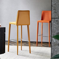 Tabouret de bar haut sans dossier en bois brun pour la maison ou le bureau