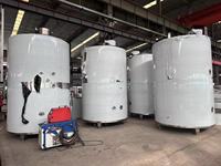 Équipement de production de jus de fruits et de vin sanitaire, réservoir en acier inoxydable SS304, capacité personnalisable (3000L/5000L), longue durée de vie