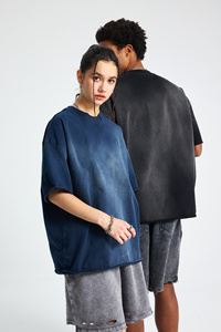 <span class=keywords><strong>T</strong></span>-Shirt da Uomo di Alta Qualità in 100% Cotone 280gsm, Effetto Sbiadito a Spruzzo, Lavaggio Vintage, Morbido al Tatto - Product Image 2