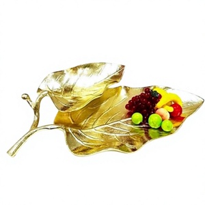Merveilleux Design Feuille d'Or Plateau de Service Alimentaire Snacks Fruits Plateaux Maison Table À Manger Assiette Décorative Plats & Assiettes - Product Image 1