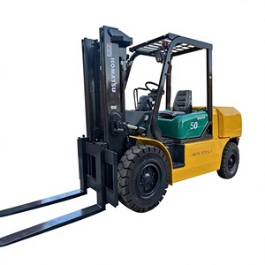 Montacargas Usados de la Marca Komatsu, Montacargas Komatsu de Segunda Mano de 5 Toneladas FD50 FD60 FD80 FD30 en Shanghái, China, en Venta - Product Image 1