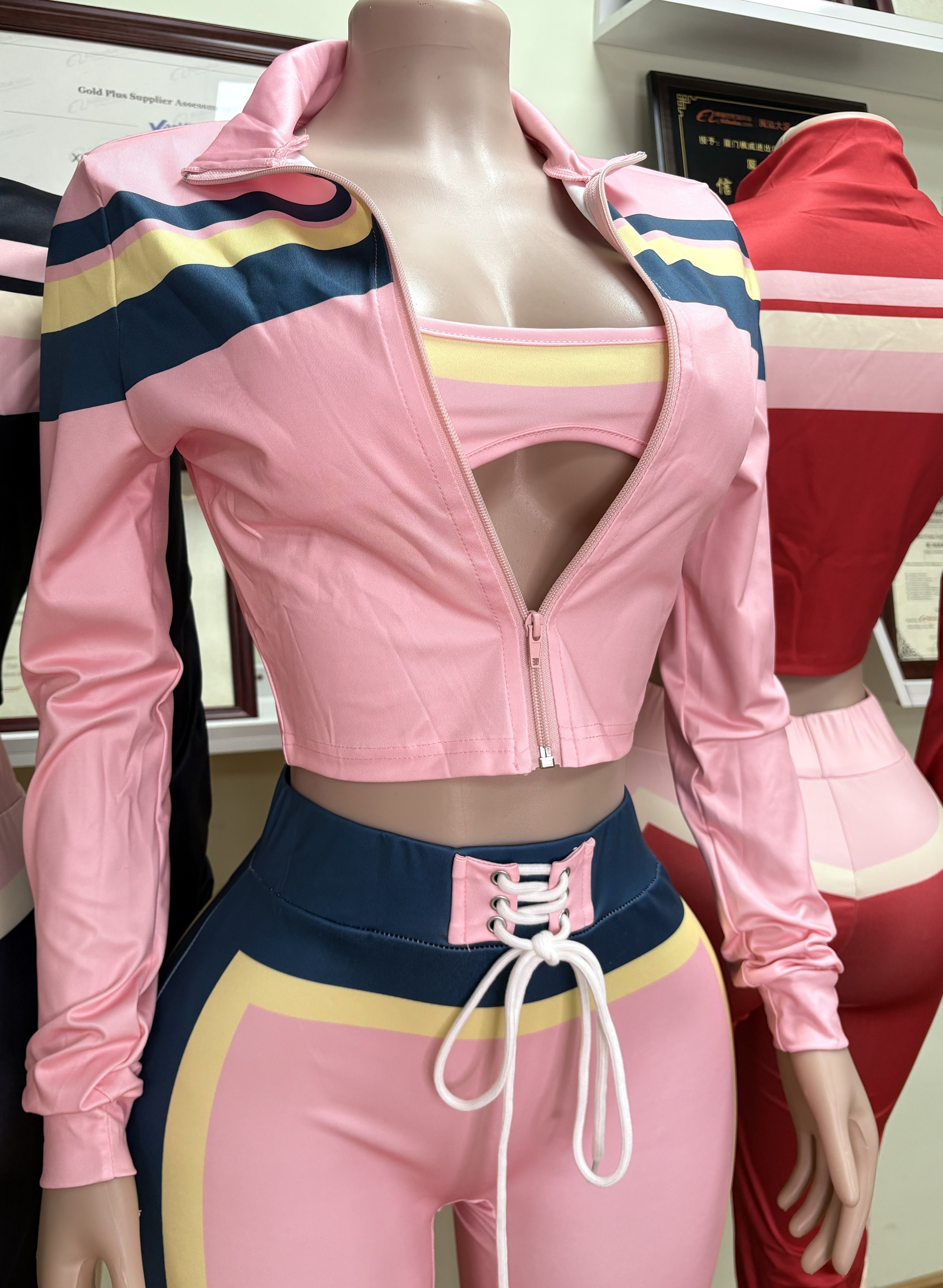 2025 New Arrivals Women's Clothing Bra+Jacket+Pants Bandage 3 Piece Set Casual Y2K Joggers Pants Women Outfits Three Piece Set · image 5