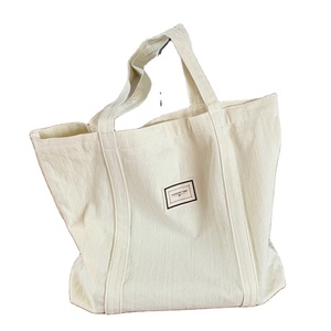 Wholesale Large Capacity Canvas Women's <b>Bag</b> Casual White Cotton Canvas Tote <b>Bag</b> Recycled Cotton <b>Bag</b> with Custom Logo - Product Image 1