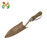 Pelle à main en acier inoxydable plaqué cuivre de style vintage haut de gamme avec manche en bois de frêne antique, outil de jardinage pour creuser