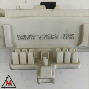 Boîte à fusibles Ford Focus Mk2 d'occasion 2004-2011 4M5T-14A073-CJ (85175) - Product Image 3