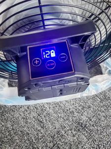 Ventilateur de sol métallique oscillant à 3 vitesses, 12 pouces, avec batterie détachable et recharge solaire, portable pour camping et pique-nique en extérieur - Product Image 5