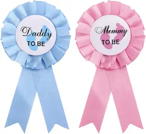 性别透露庆祝用品爸爸和妈妈是马口铁徽章婴儿淋浴派对的青睐