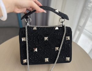 Nuevo y Elegante Bolso Bandolera con Cadena de Eslabones - Product Image 1