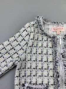 STOCKLOT DE VÊTEMENTS DE LIQUIDATION D'USINE EN GROS USA EUR TAILLE LIQUIDATE SORTIE À PRIX TOUT NOUVEAU MANTEAU POUR FEMMES - Product Image 3