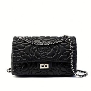 Trending Dropshipping Bolso de cadena de piel de cordero para mujer Camelia con diamantes acolchados. Un solo hombro o cuerpo cruzado. - Product Image 1