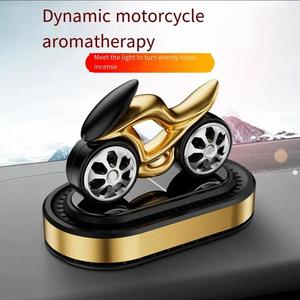 Diffuseur de parfum compact pour voiture, purificateur d'air portable, diffuseur pour moto, technologie de panneau solaire avancée - Product Image 3