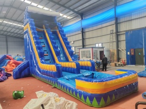 Tobogán Acuático Inflable Oasis para Patio Trasero con Aspersores Integrados y Cañón de Agua - Instalación Rápida para Niños - Product Image 3